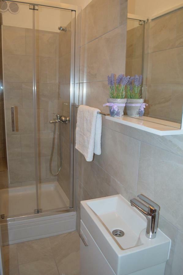 Studios & Apartments Porto Задар Экстерьер фото